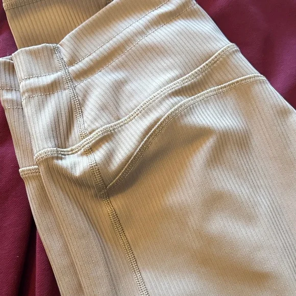 Fabletics Brown Leggings - Picture 4 of 4